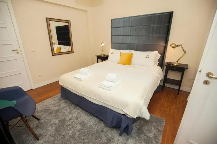 ML Apartments Charming Rooms