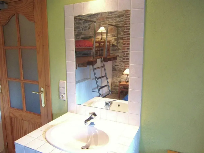 Apartment Near Forest and Hiking Trails