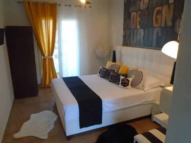 Machi Rooms