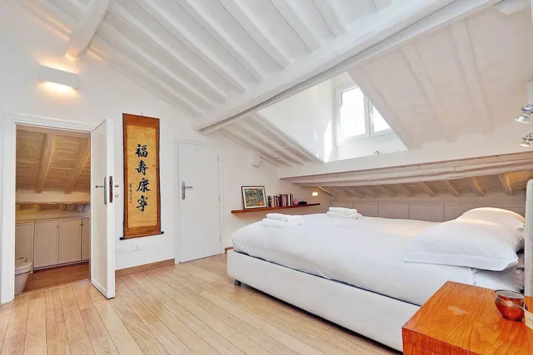 Pantheon Charming Attic