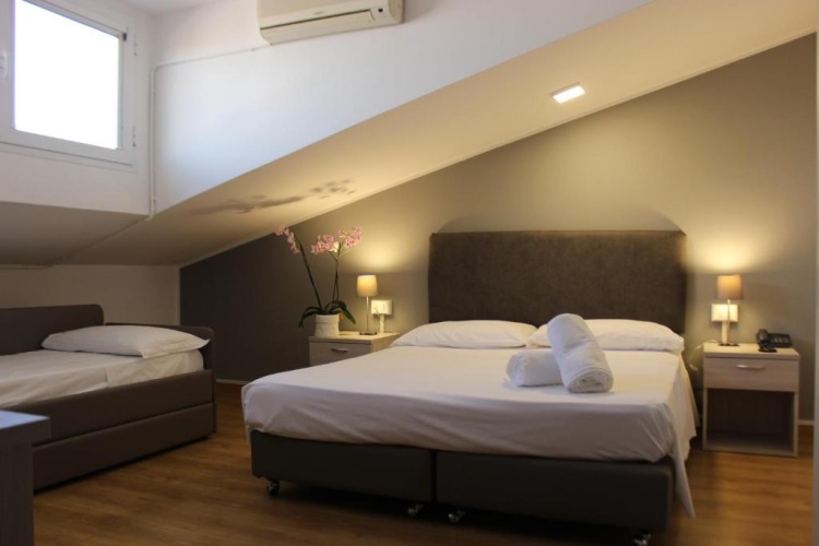 Standard Triple Attic room