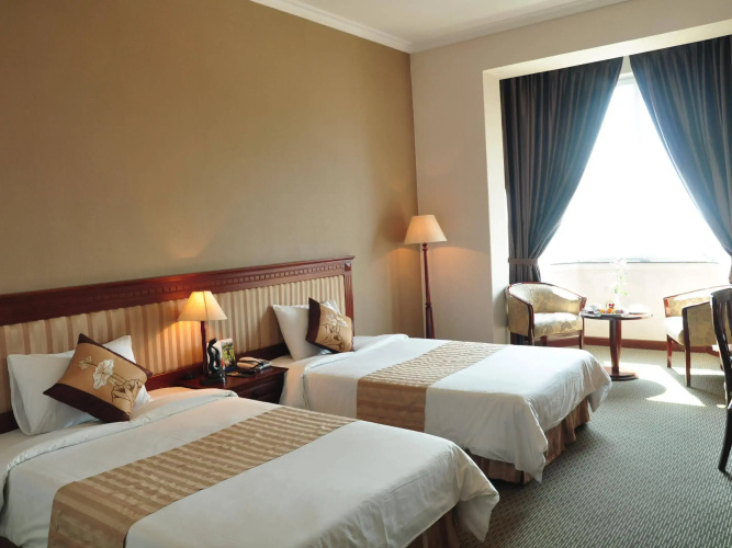 Starcity Halong Bay Hotel