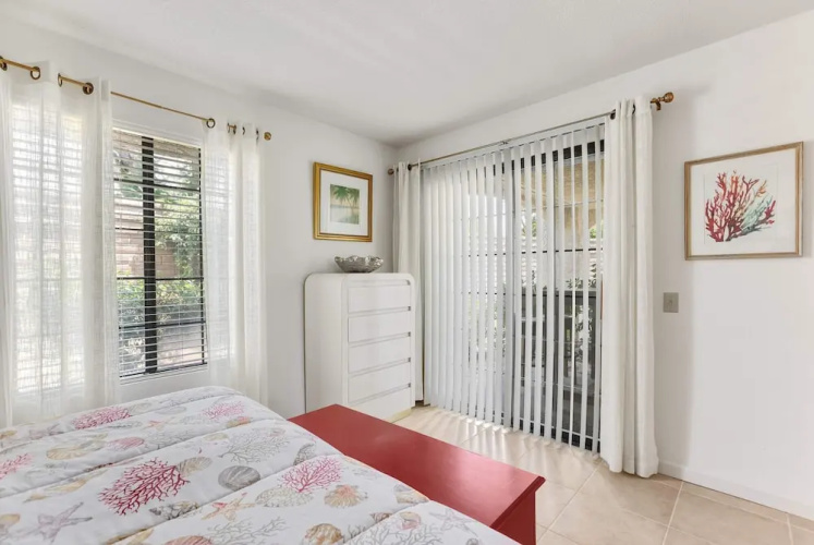 2BR 2BA Stylish Palm Springs Condo