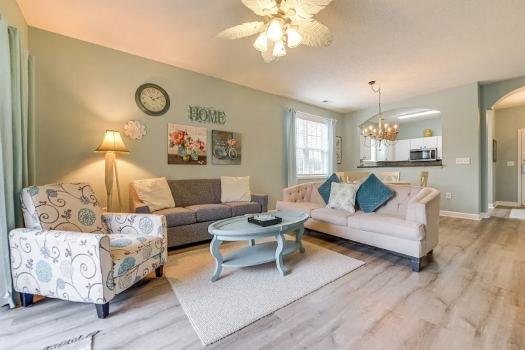2 Bedrooms Apartment