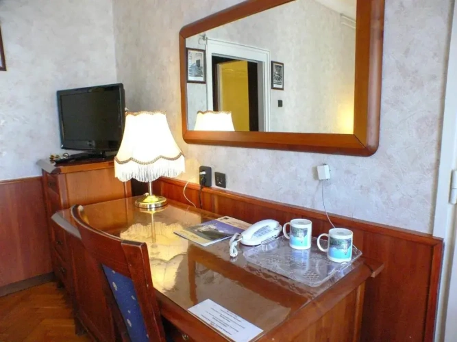 Standard Single room with view