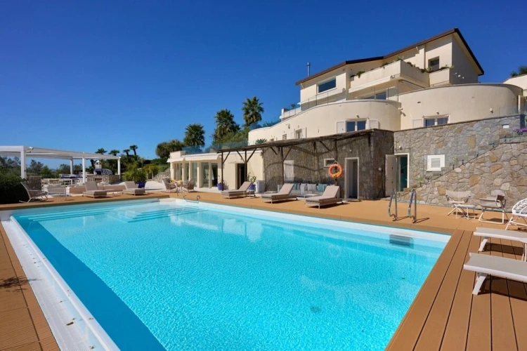 Luxury Villa