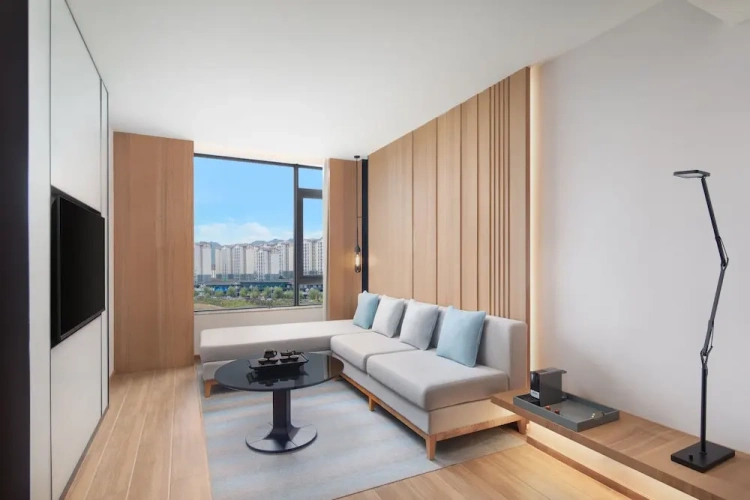 Double Suite with mountain view