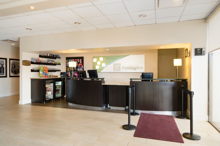 Holiday Inn Washington College Park photo 17