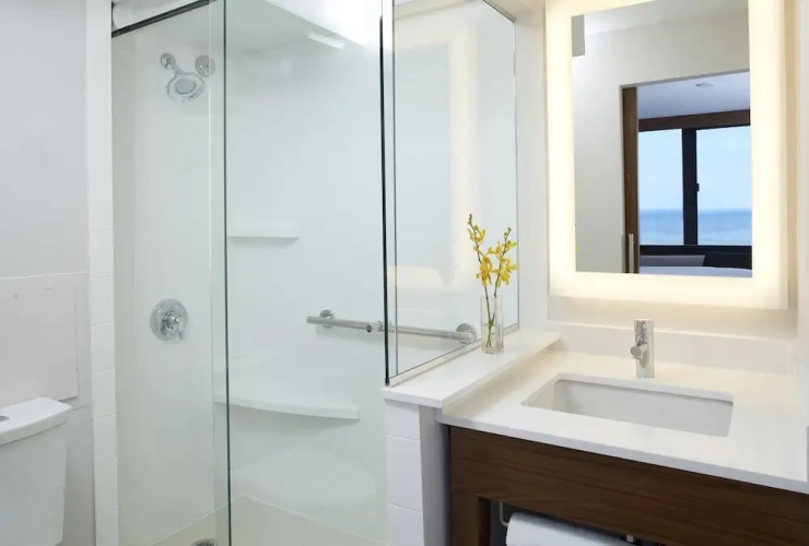 Double Suite with partial ocean view