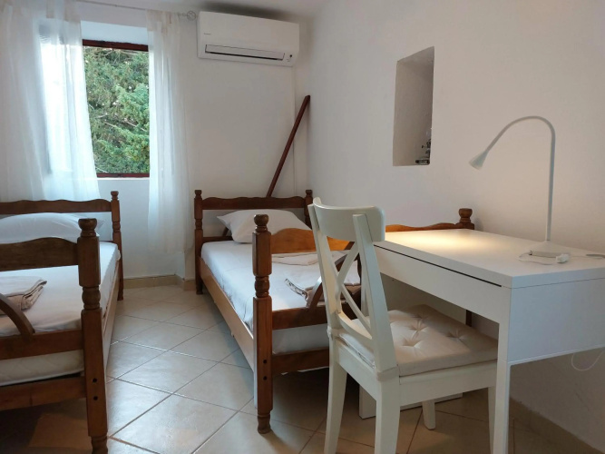 Beachfront House Jovan