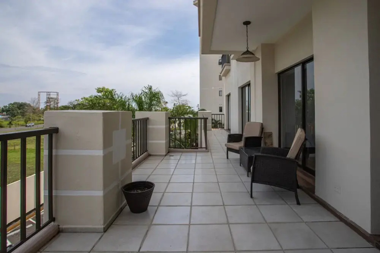 Jaco Bay 4303