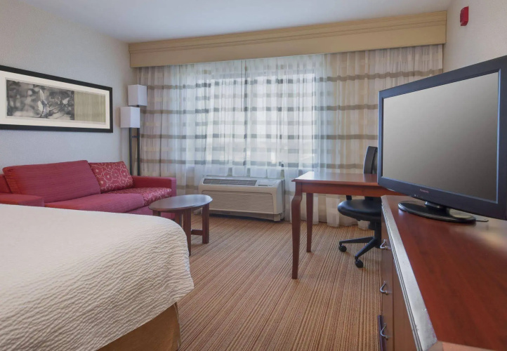 Courtyard by Marriott Sacramento Folsom