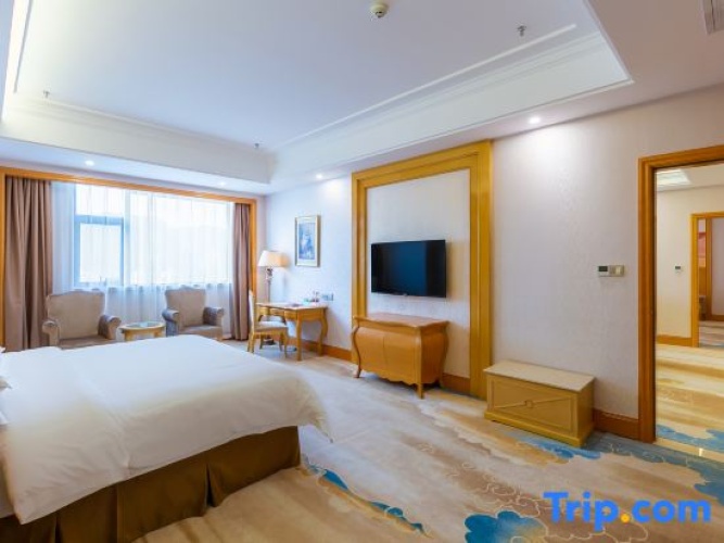 Deluxe Double Suite