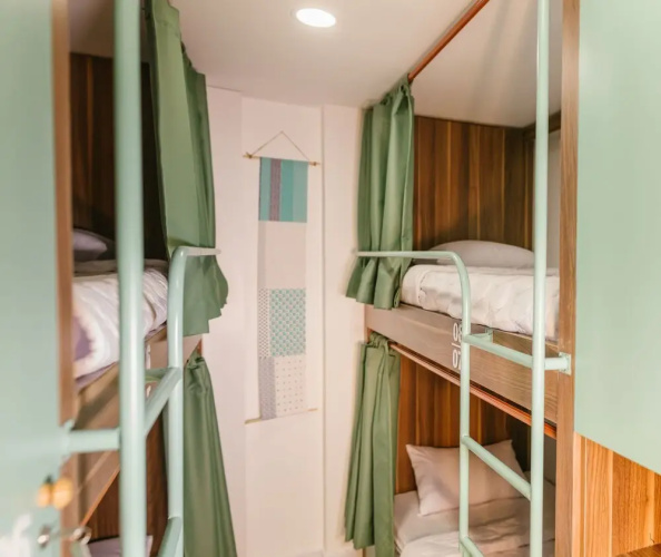 Decem Bed