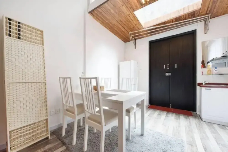 StarLive Apartment - Moonlight
