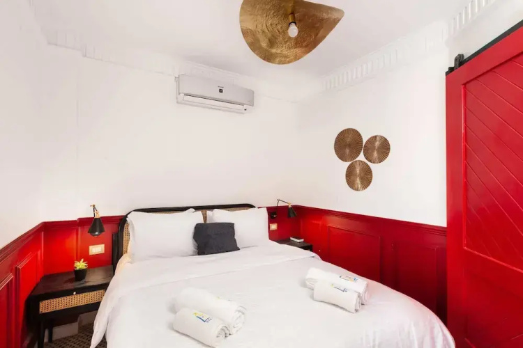 The Red-hot Retro 2bdr Apt. @ Cairo's Downtown
