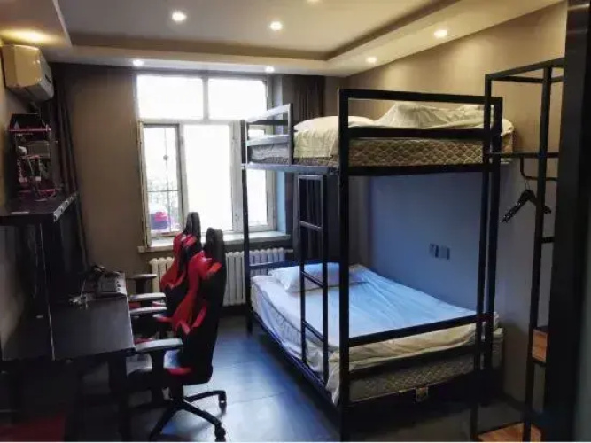 Xiaoxiong E-Sports Hotel