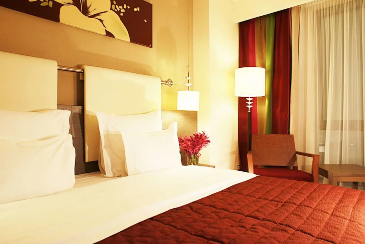 Golden Tulip Ana Dome