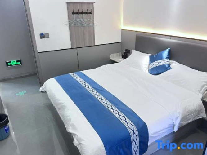 Standard Double room with view