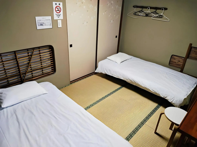 Osaka guest house sakura – Hostel