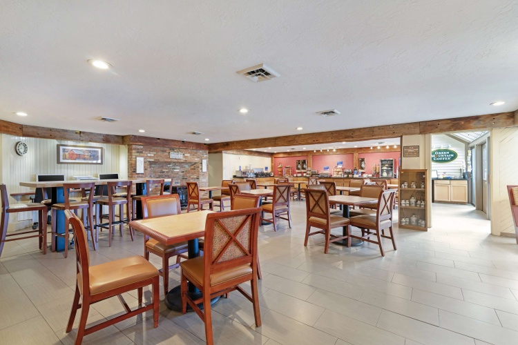 Best Western Inn & Suites Rutland-Killington photo 32