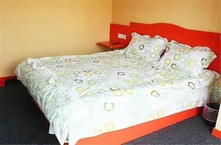 Wuhan Jiazhou Lovers' Apartment