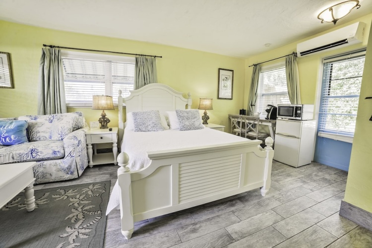 Key Double Suite