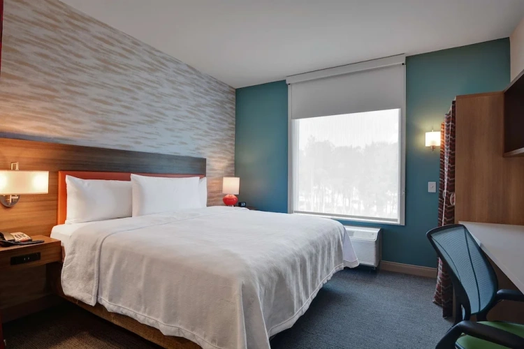 Standard Double Suite