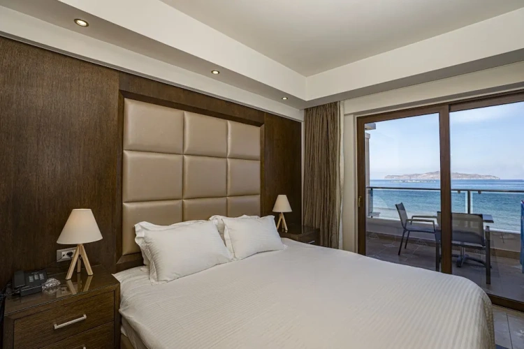 Superior Apartment with balcony and with sea view