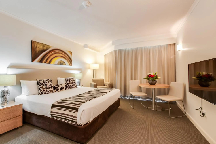 Cosmo Apartment Hotel