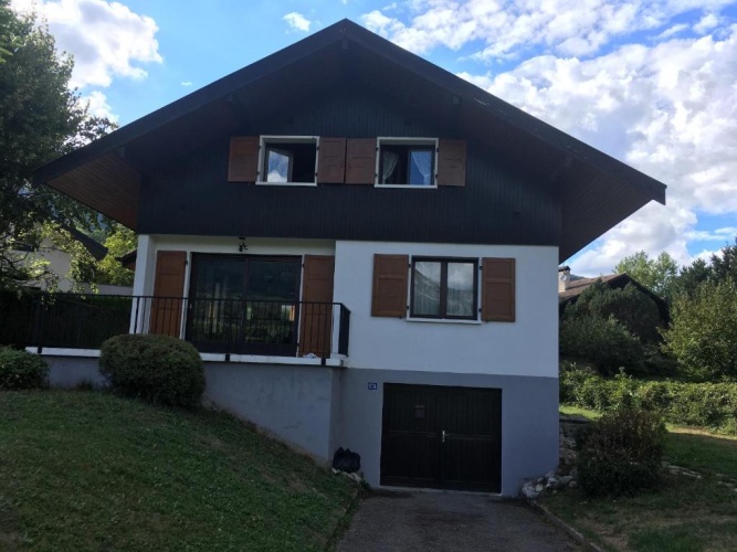 4 Bedrooms Cottage