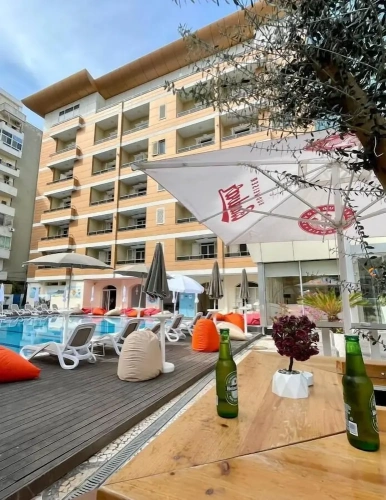 Deluxe Double room with pool view