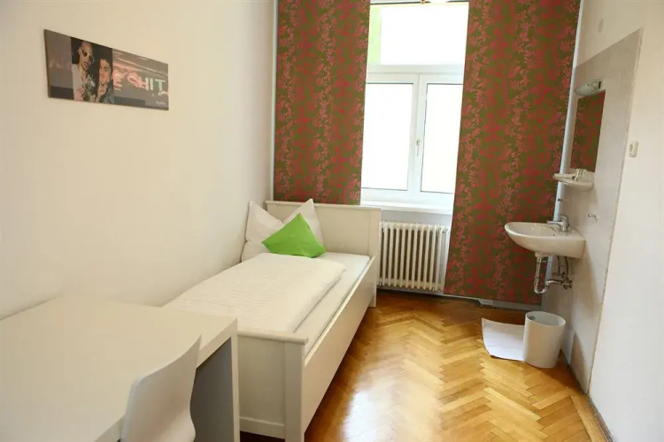 Hostel Guesthouse Kaiser 23