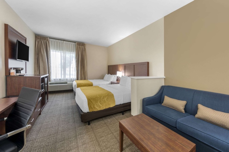 Standard Quadruple room