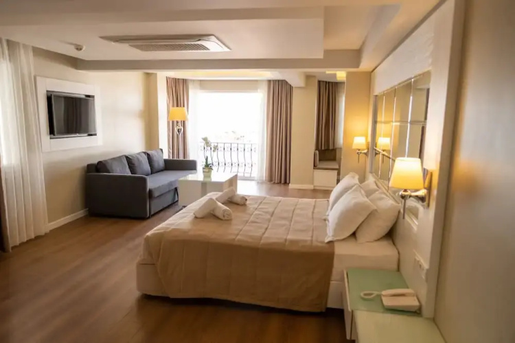 Alesta Residence