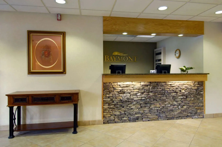 Bay Mountain Inn