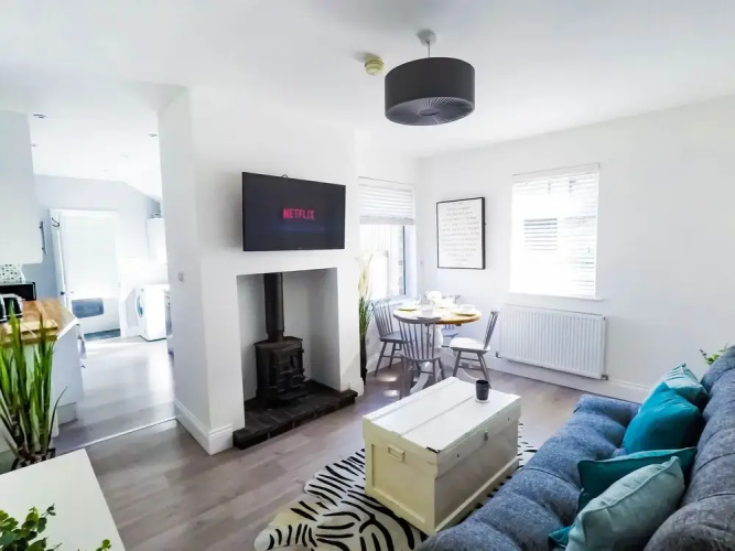 Central Stamford Townhouse