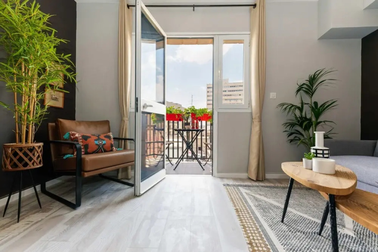 Trendy Balcony Apartments, Ben Yehuda St, Jerusalem