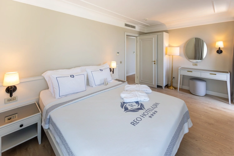 Double Suite