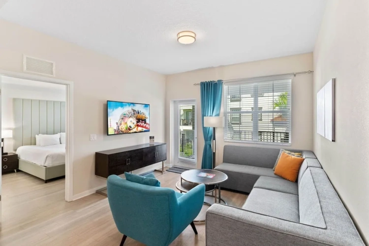 3 Bedrooms Apartment