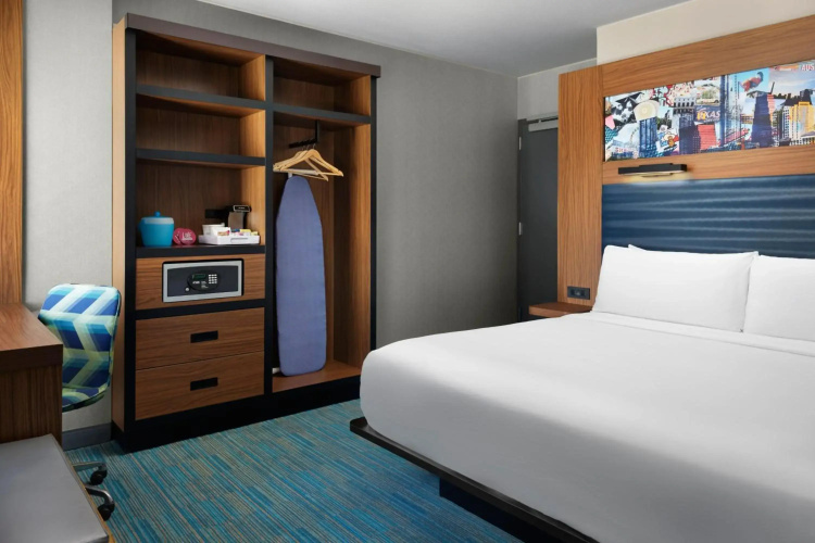 Aloft Austin Downtown