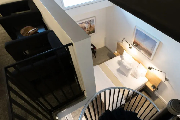 The 404 Hotel