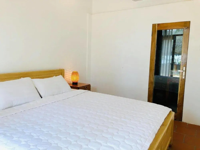 Ocean Beach Bungalows & Hostel