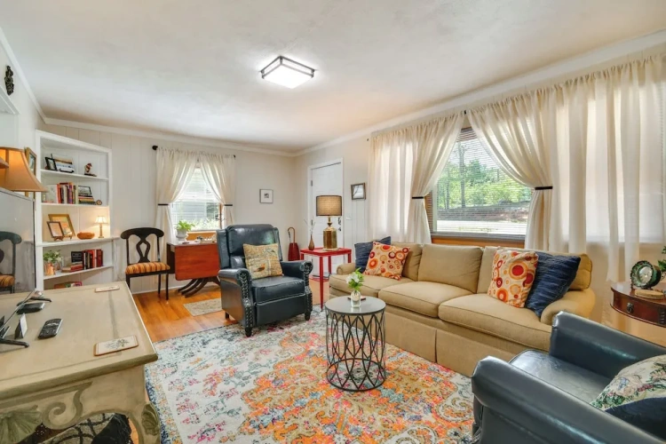 3 Bedrooms Cottage