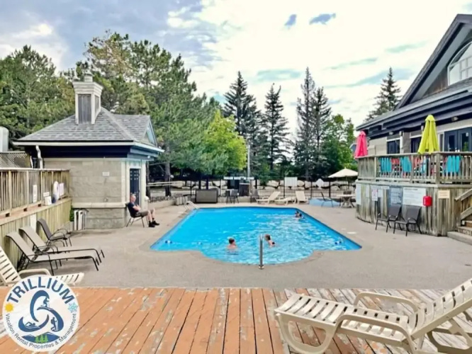 Blue Mountain Suites