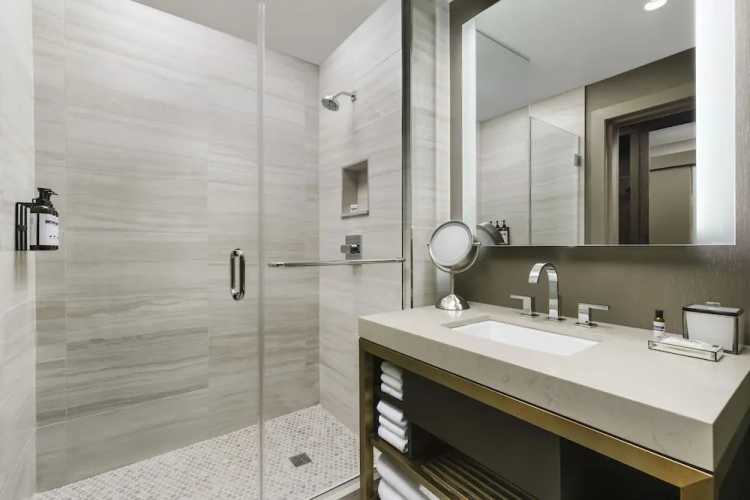1 Bedroom Triple Suite