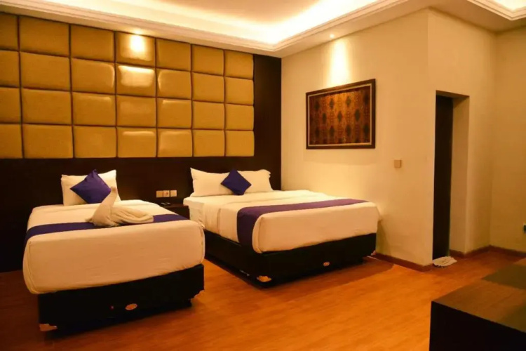 Grand Sahman Hotel