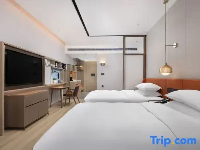 Deluxe Quadruple Suite