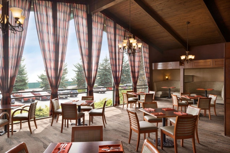 Ramada by Wyndham Spokane Airport photo 19