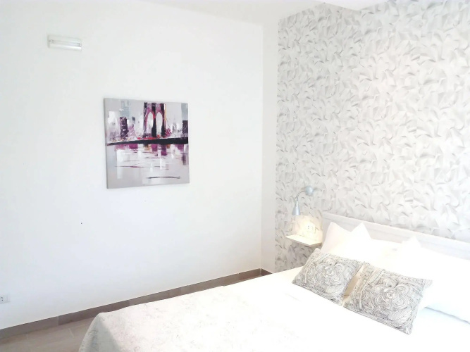 La Playa Apartments